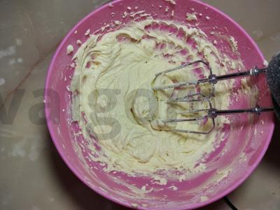 Varškės kremas keksiukams Žingsnis 1