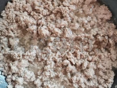 Sotūs blynai su maltos mėsos įdaru Žingsnis 2