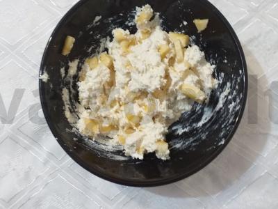 Pita vamzdeliai su varške ir bananais Žingsnis 2