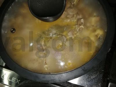 Kiauliena grietinės padaže Žingsnis 7