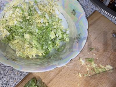 Salotos "Nedotsezar" su Pekino kopūstais ir parmezanu Žingsnis 1