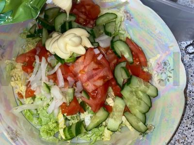 Salotos "Nedotsezar" su Pekino kopūstais ir parmezanu Žingsnis 4