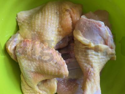 Raudonai apkepta vištiena Žingsnis 1