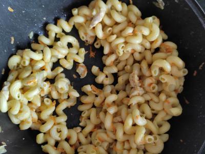 Makaronai ir mėsa pagrindine nuotrauka