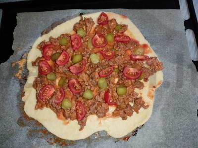 Karšta ir traški pica iš plonos tešlos Žingsnis 3