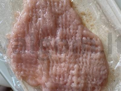 "Cordon bleu" kukurūzų dribsniuose. Žingsnis 1