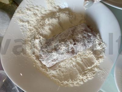 "Cordon bleu" kukurūzų dribsniuose. Žingsnis 6