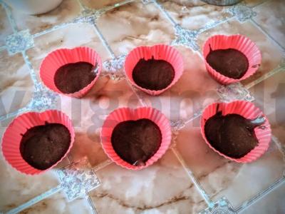 Šokoladiniai keksiukai su vaniliniu cukrumi Žingsnis 2