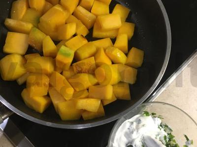 Moliūgas grietinės padaže Žingsnis 2