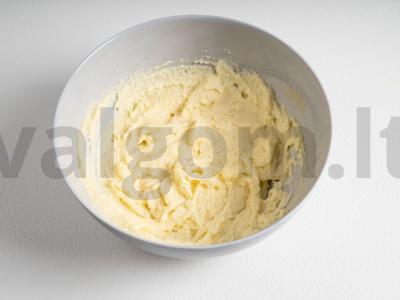 Citrininė bandelė su pienu Žingsnis 2