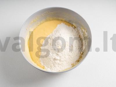 Citrininė bandelė su pienu Žingsnis 4