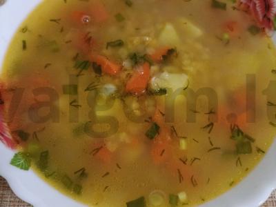 Lęšių sriuba pagrindine nuotrauka