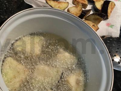 Salotos su traškiais baklažanais Žingsnis 5