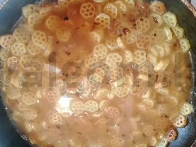 Kepti makaronai "Po saule". Žingsnis 4