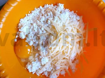 Sūrio pyragaičiai su žolelėmis Žingsnis 2