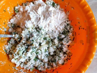 Sūrio pyragaičiai su žolelėmis Žingsnis 5