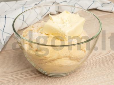 Kalėdinis stollen receptas su spanguolėmis Žingsnis 2