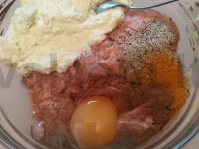 Kalakutienos kolobki su varške ir Pekino kopūstais Žingsnis 4