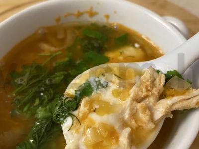 Švelni lęšių sriuba vaikams ir suaugusiesiems pagrindine nuotrauka