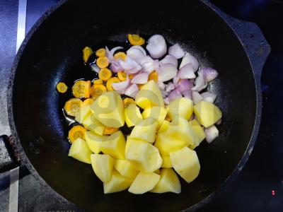 Žiedinių kopūstų sriuba su kalakutiena Žingsnis 2