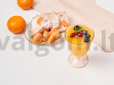 Mandarinų grietinė pagrindine nuotrauka