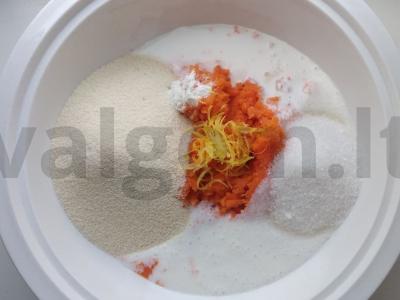 Moliūgų mannikinas ant kefyro su citrinų sirupu Žingsnis 2