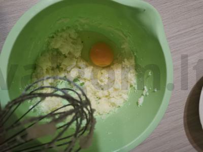 Keksas su cukruotais apelsinais Žingsnis 2