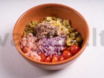 Salotos su sardinėmis ir krevetėmis Žingsnis 4