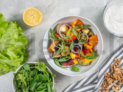 Graikiškos salotos su baklažanais Žingsnis 3