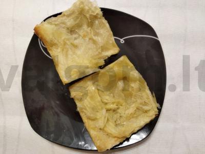 Neįprastas "Napoleono" pyragas su ikrais. Žingsnis 1