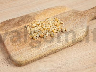 Kiaušiniai, įdaryti raudonaisiais ikrais ir graikiniais riešutais Žingsnis 2