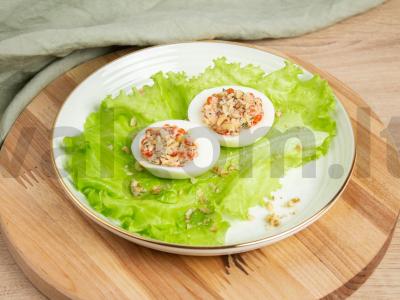 Kiaušiniai, įdaryti raudonaisiais ikrais ir graikiniais riešutais Žingsnis 5