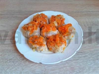 Mėsos kukuliai su morkomis pagrindine nuotrauka