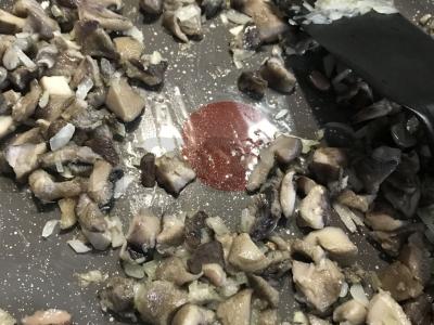 Bulvės su grybais vakarienei Žingsnis 1