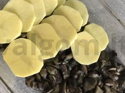 Bulvės su grybais vakarienei Žingsnis 3