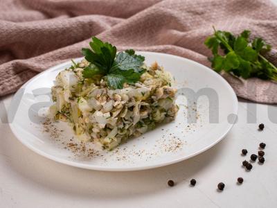 Poutassu salotos pagrindine nuotrauka