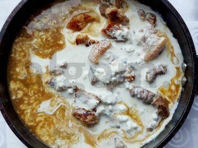 Makaronai su jautiena sūrio padaže Žingsnis 3