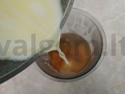 Naudinga chasuima su druska ir pienu Žingsnis 2