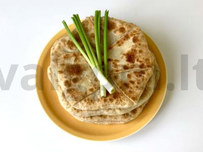 Moldoviškas placindas su kopūstais pagrindine nuotrauka