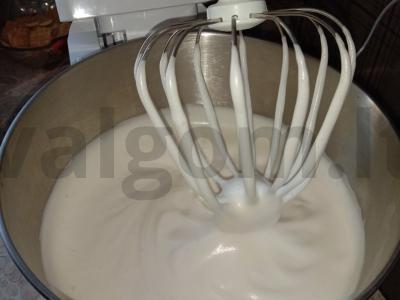 Vaisių fantazijos tortas Žingsnis 1