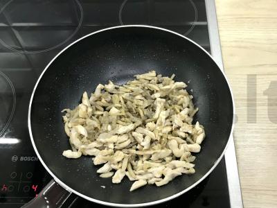 Klasikinis julienas su grybais ir vištiena bet kokiam patiekalui Žingsnis 6