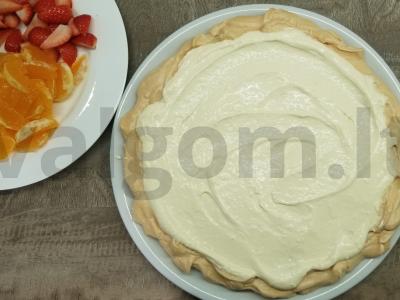 Legendinis Pavlovos desertas su mandarinų kremu Žingsnis 4