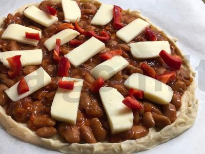 Vegetariška pica su baltosiomis pupelėmis ir grybais Žingsnis 3