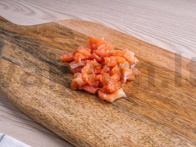 Karališkojo stiliaus salotos su raudona žuvimi Žingsnis 3