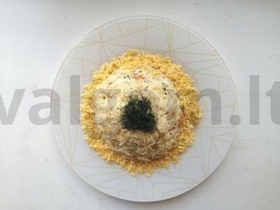 Skani alyvuogė su sūriu pagrindine nuotrauka