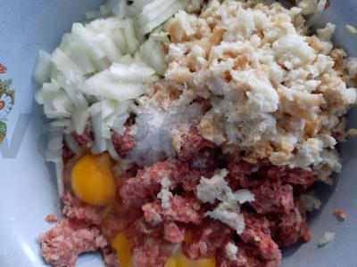 Kiaulienos ir jautienos kotletai orkaitėje Žingsnis 2