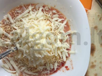 Dešra pitos duonoje Žingsnis 3