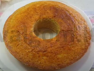 Paprastas bananų keksas pagrindine nuotrauka