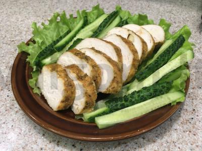 Vištienos krūtinėlė su prieskoniais orkaitėje pagrindine nuotrauka