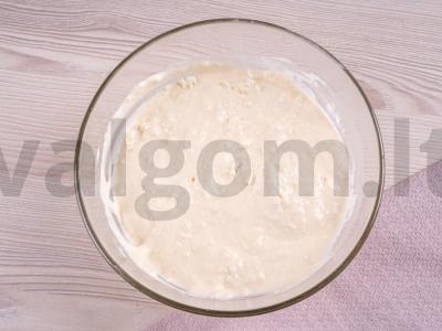 Pyragas su žuvies konservais ir ryžiais Žingsnis 2